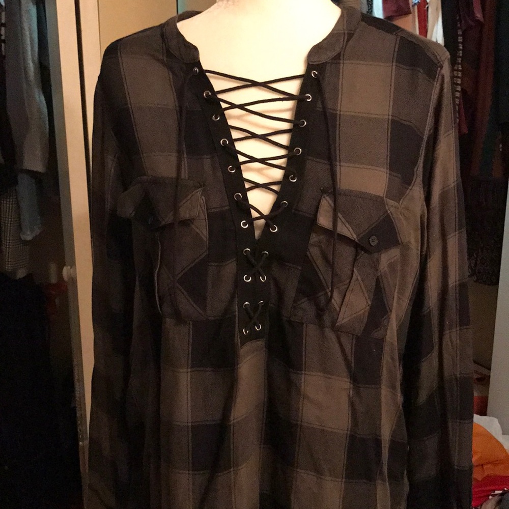 long sleeve green & black cross laced shirt